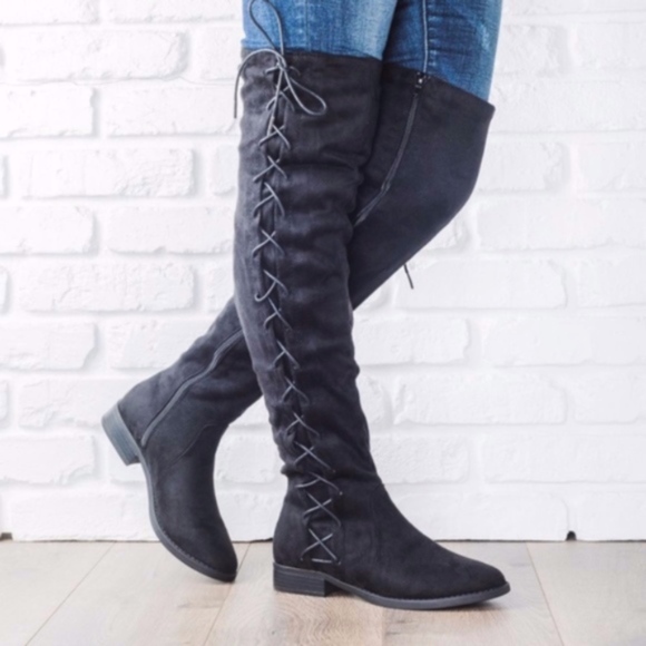 Shoes - TRINIE Lace up Boots - BLACK